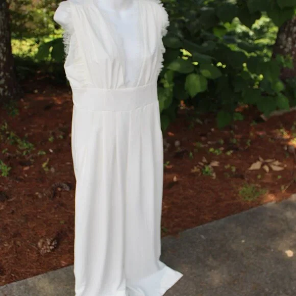 Francesca's Mi Ami Women's White Sleeveless Lace Bodice Jumpsuit Romper Medium - Picture 5 of 15